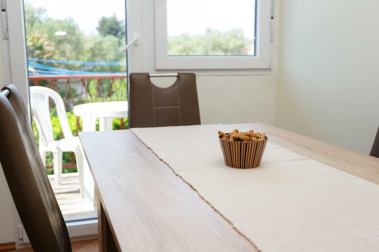 Apartman Jezevac คิร์ก ภายนอก รูปภาพ