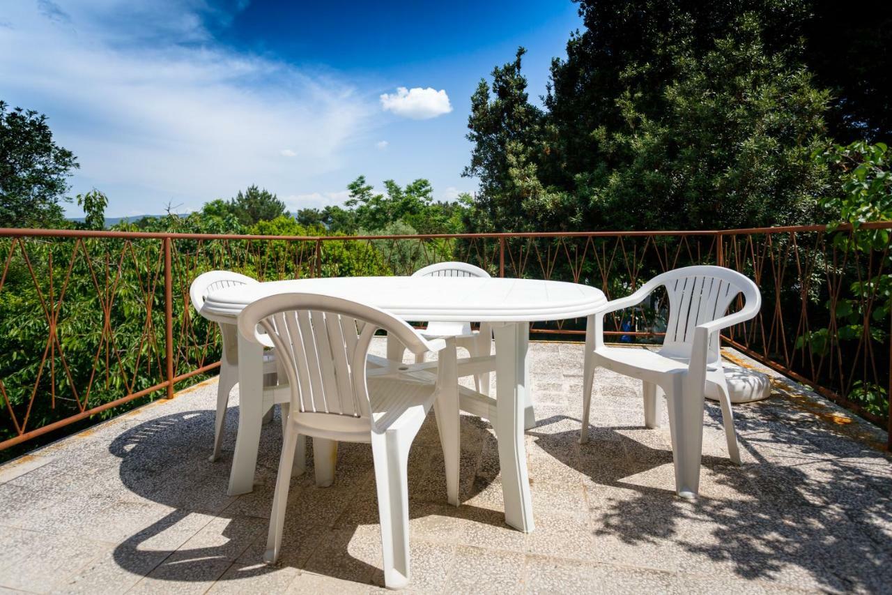 Apartman Jezevac คิร์ก ภายนอก รูปภาพ