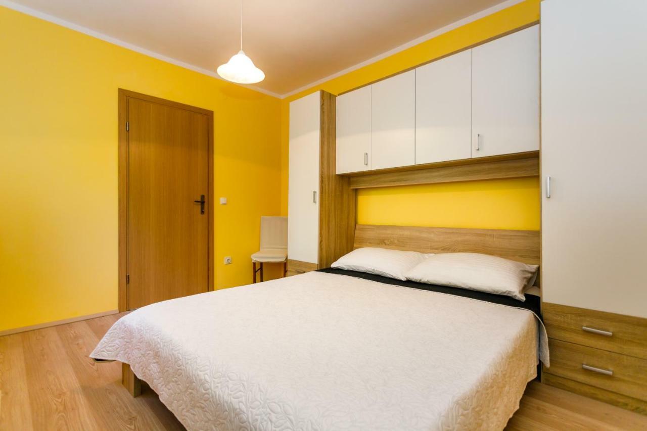 Apartman Jezevac คิร์ก ภายนอก รูปภาพ